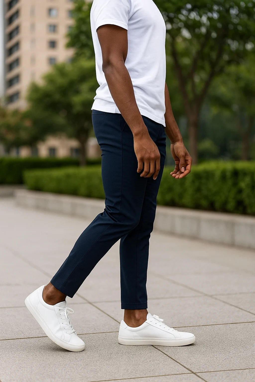 Liam – Slim-Fit Stretch Trousers with Tapered Ankle Cut